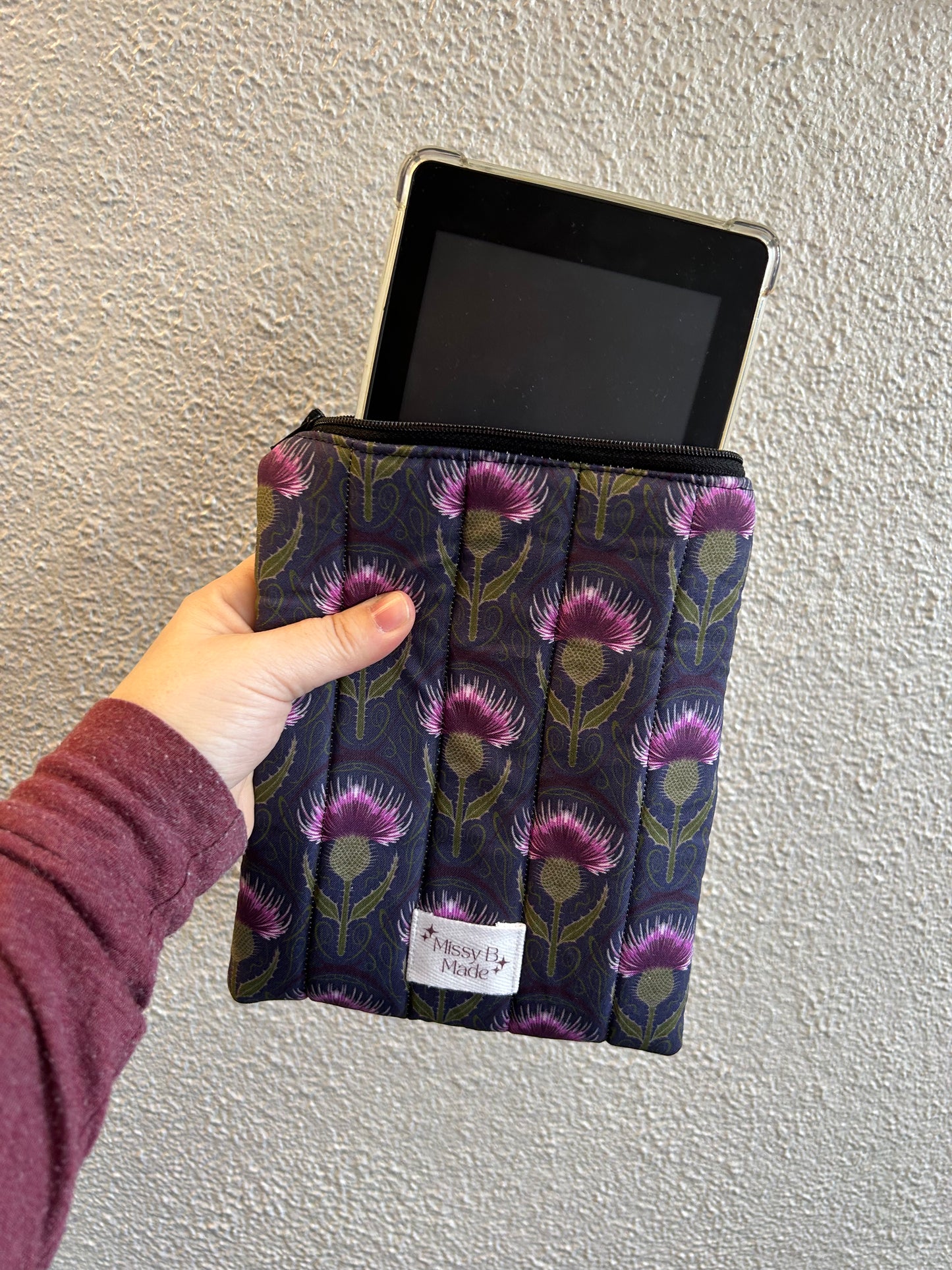 Outlander-Inspired Quilted Kindle Case with Zipper