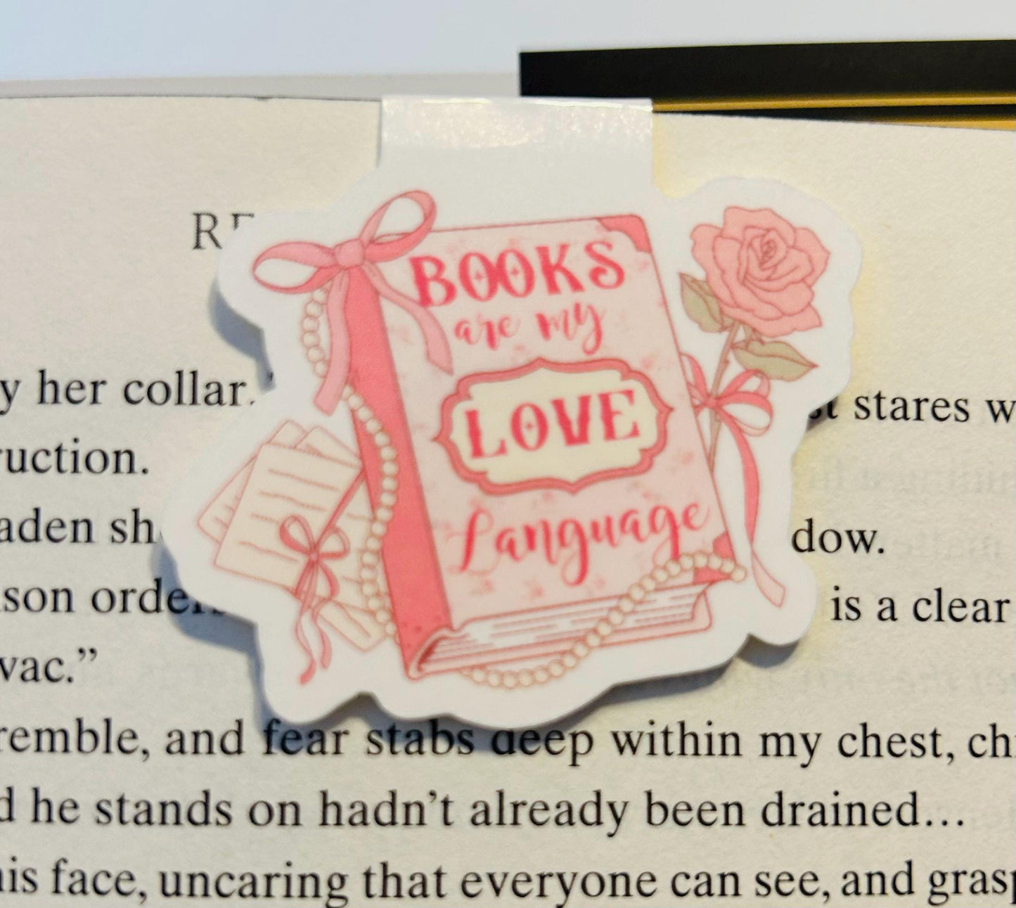 Books Are My Love Language – Coquette Magnetic Bookmark